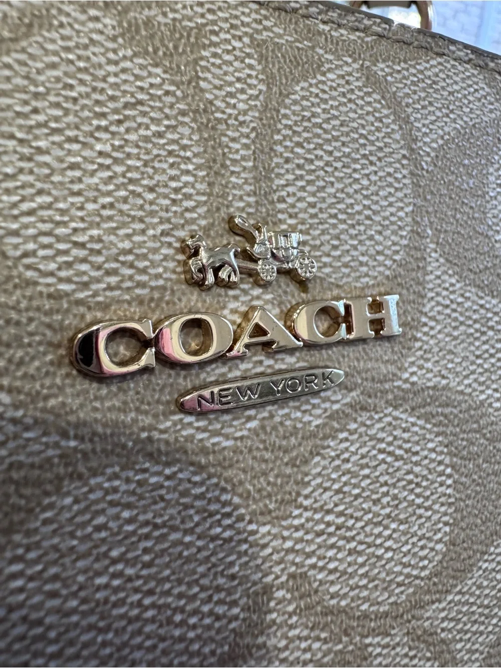 🤎Coach Christie Carryall Khaki Chalk Satchel Crossbody